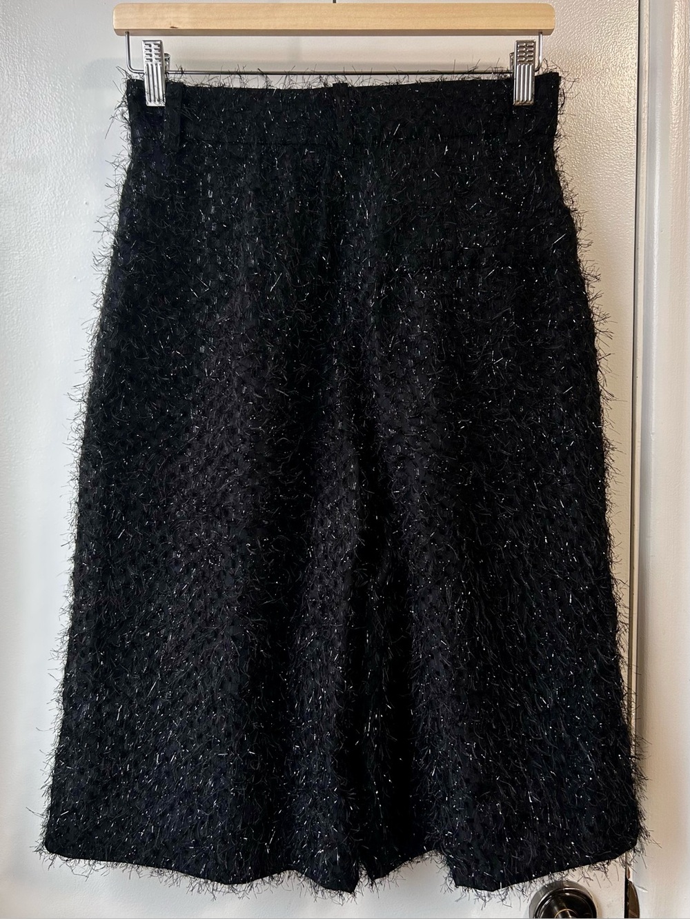 New COS Tailored Feathered Long Shorts - Picture 8 of 12